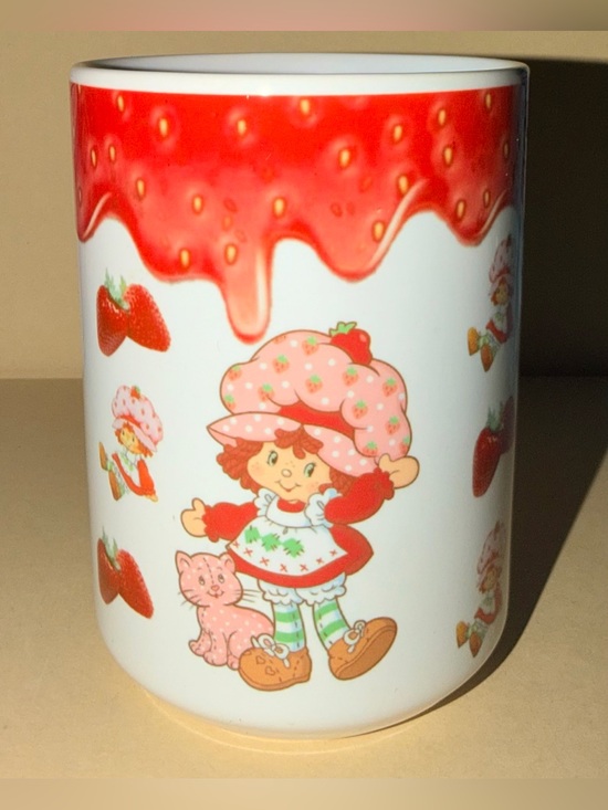 Other - 🍓NWOT Strawberry Shortcake Ceramic 10-12 oz Mug